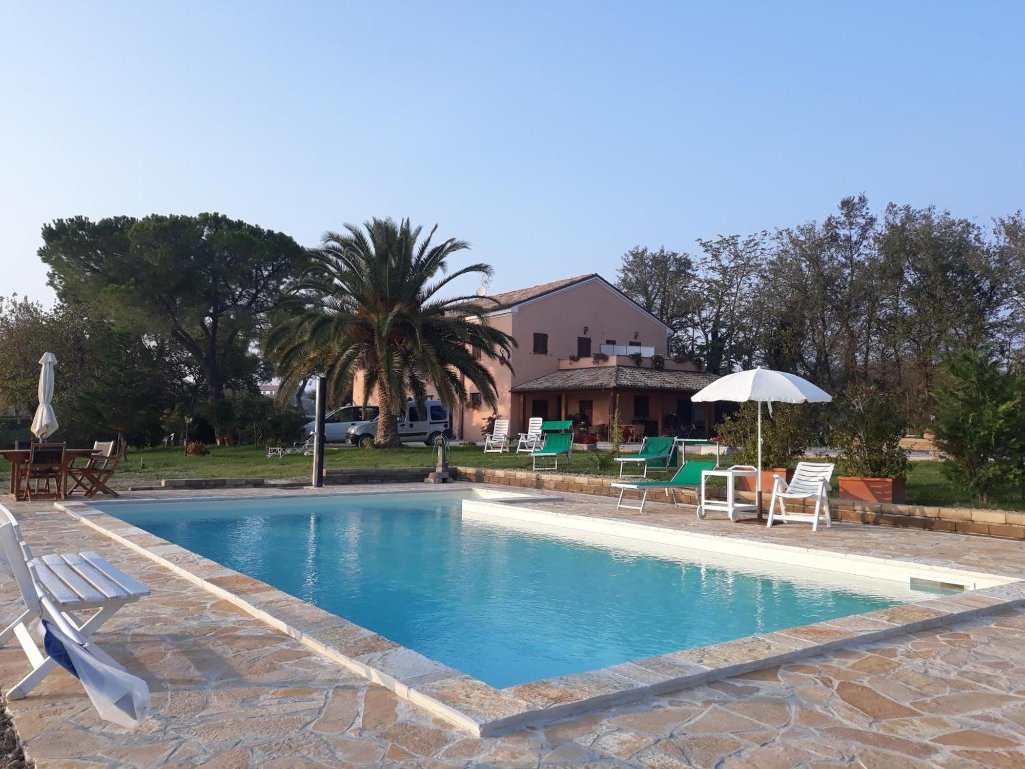 Appartamento Fronte Piscina モンテマルチャーノ エクステリア 写真